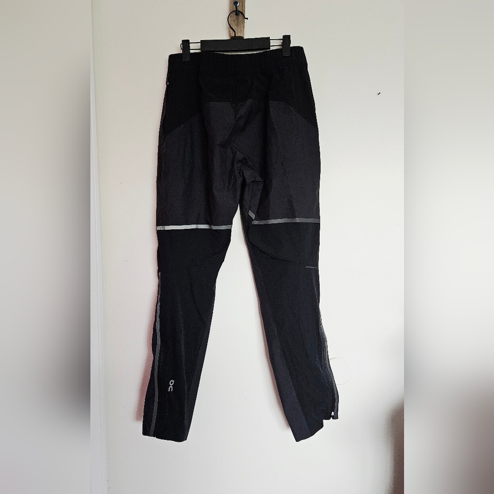 On Running Women's Black Waterproof Performance Pants - Picture 4 of 7